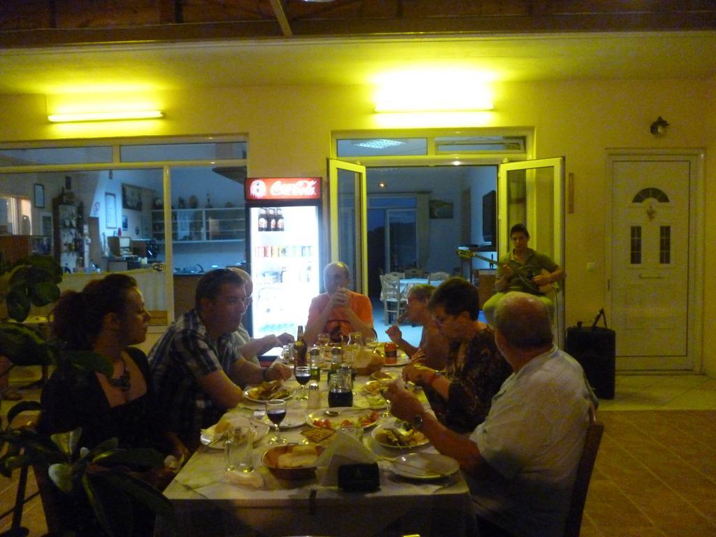 Lichnos Babis Taverna & Rooms Parga Dış mekan fotoğraf