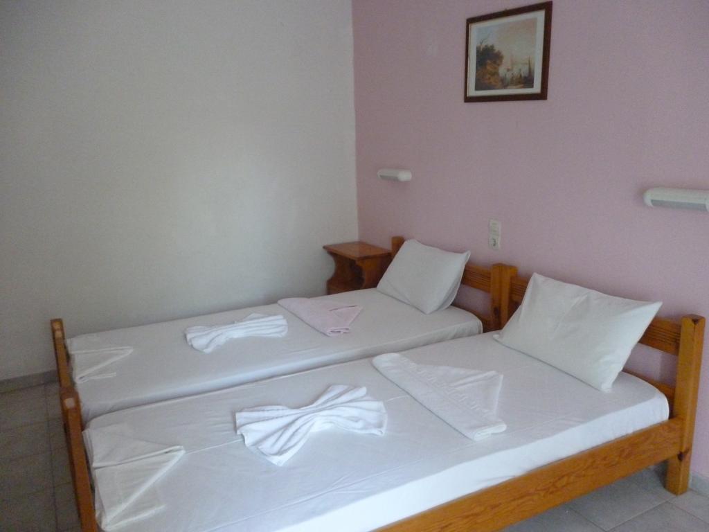 Lichnos Babis Taverna & Rooms Parga Oda fotoğraf